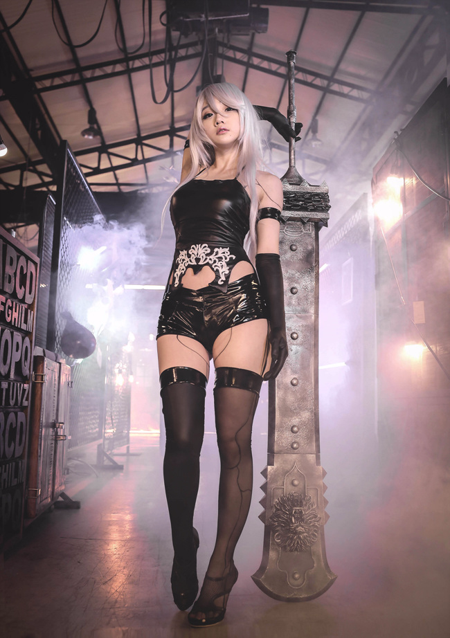 Nier-Automata-A2-Cosplay-by-Aza-0001.png