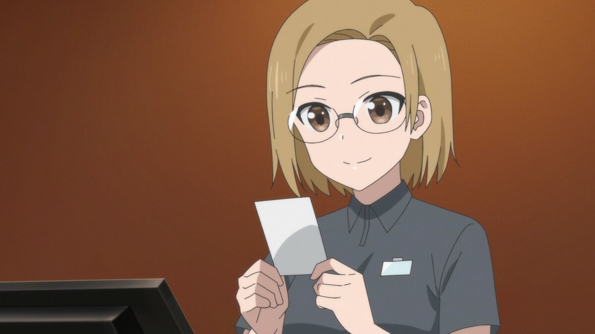 Uzaki Chan Wants To Hang Out! S2 Bowling Alley Clerk