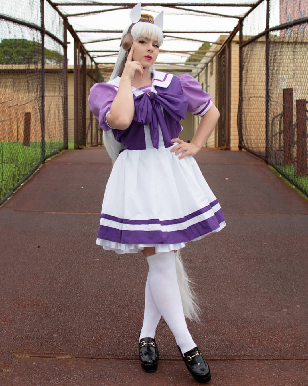 Emi Apollo and her graceful Gold Ship cosplay.