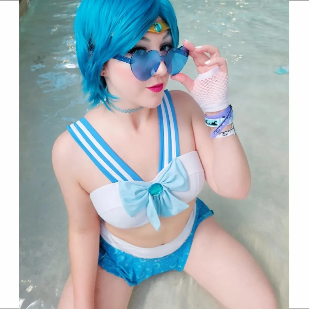  Fun at the pool with Teh Lizzeh's Sailor Mercury cosplay